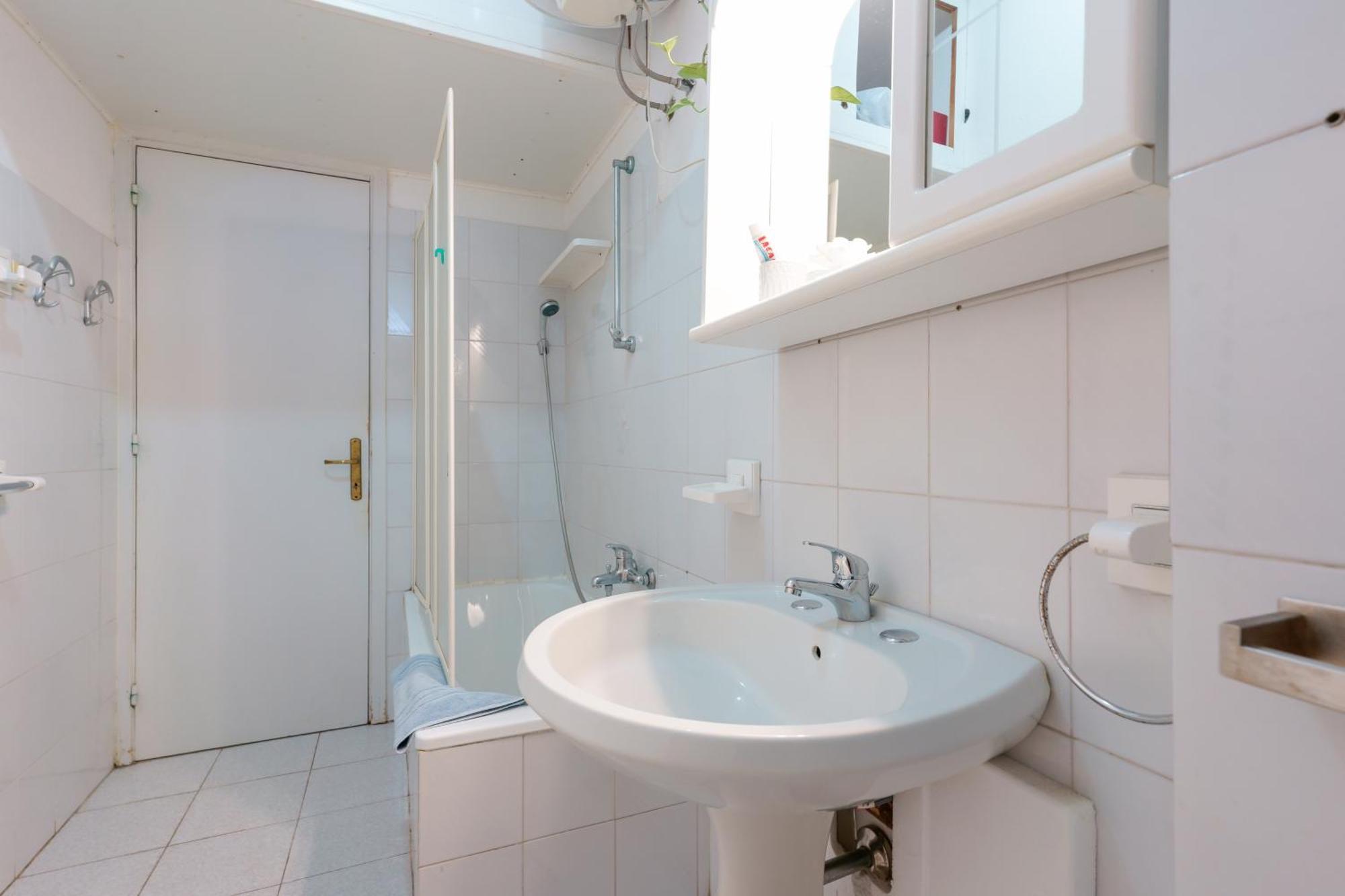 B&B Pothos - Eng Ita - Air Conditioning Wi-Fi Fridge Netflix Local Guide - Aria Condizionata, Frigo, Internet, Guida Locale Кальяри Экстерьер фото